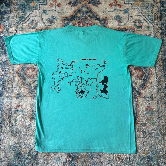 Vintage National Geographic Komodo Island Traveller T-shirt Large - Picture 2 of 7